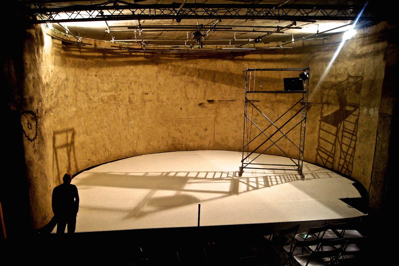 La salle de spectacle en pleine réfection.
