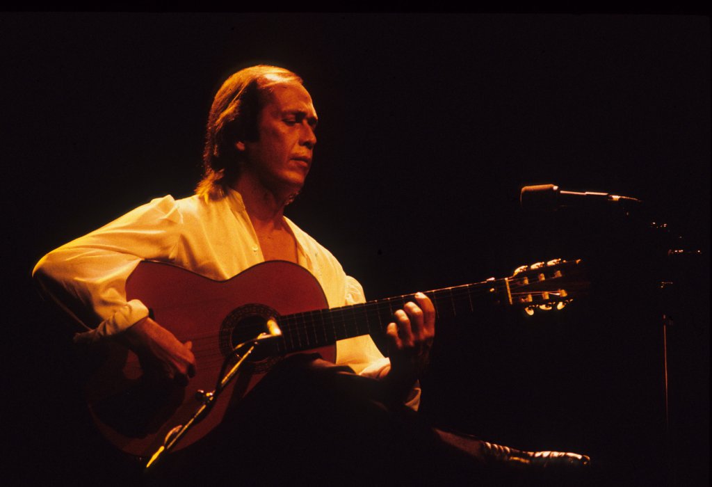 Paco de Lucia au Théâtre St-Denis, le 5 juillet 1986 (photo: Denis Alix).